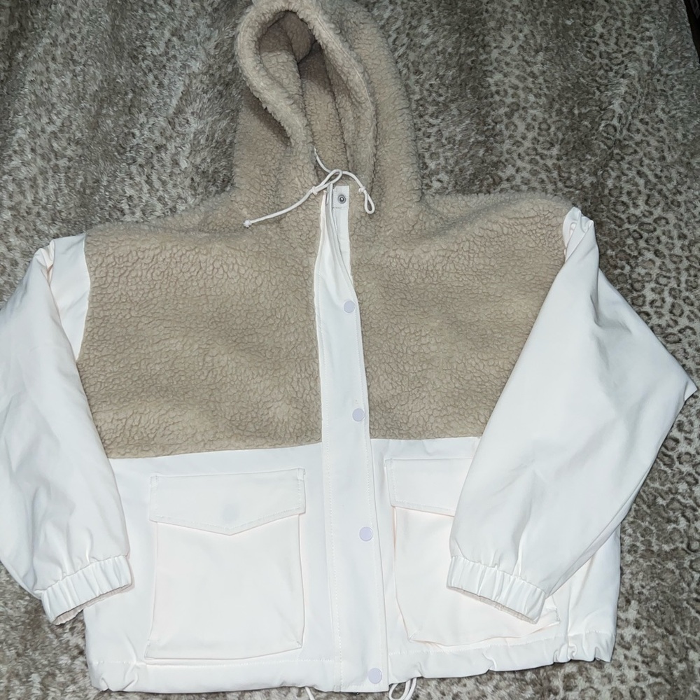 Women’s Beige and White Hooded cropped mixed media Jacket